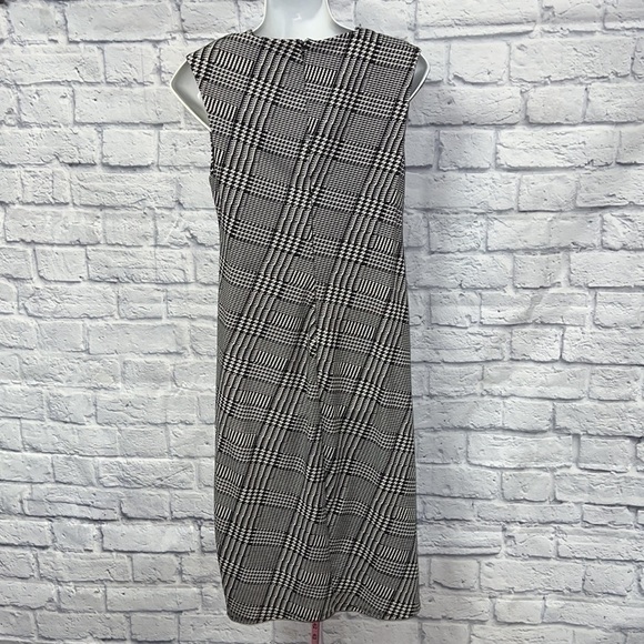 Carmen Marc Valvo Black & White Houndstooth Knit Midi Dress Sleeveless - Picture 3 of 13